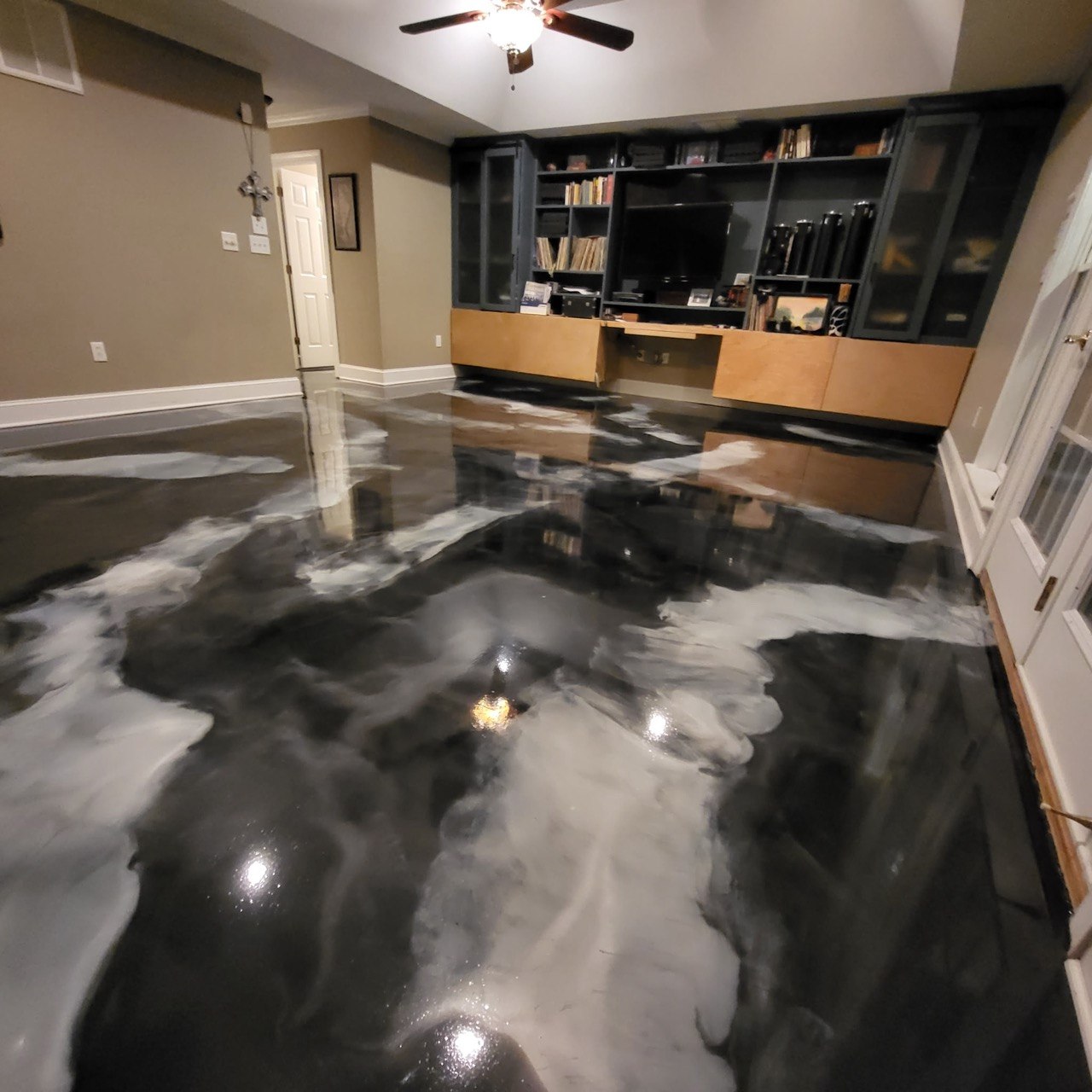 Black and silver metallic epoxy floor