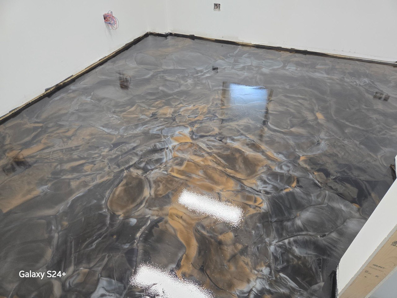 Charcoal metallic epoxy hallway floor